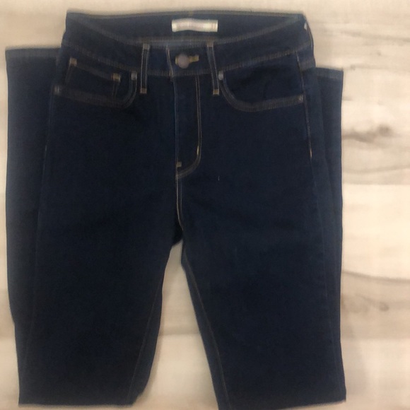 Levi’s 721 High Rise Skinny - Picture 5 of 6